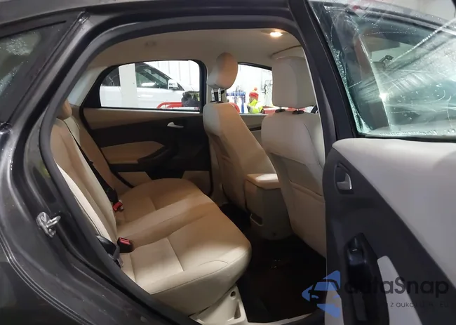 1FADP3F25HL229877: 44208192