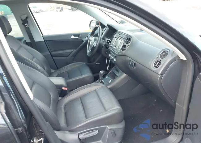 WVGBV3AX3EW531961: 44208232