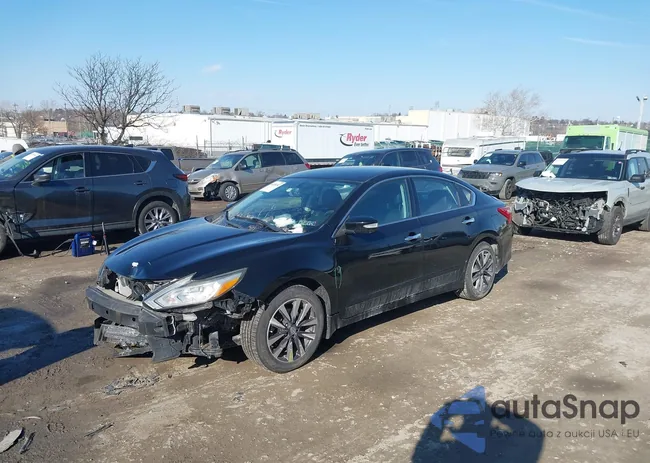 1N4AL3AP7HC221958: 44208242