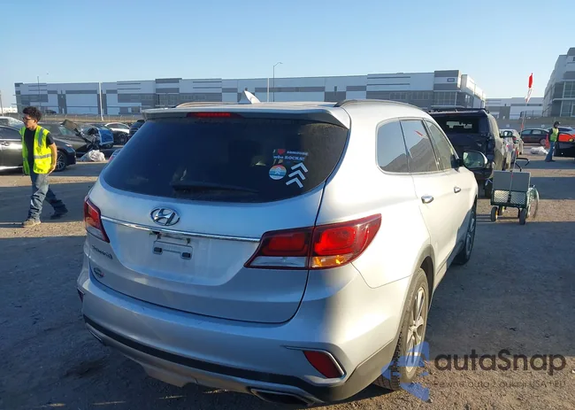 KM8SM4HF2JU273668: 44208294