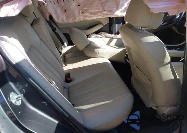 JM1GL1VM3J1328502: 44208302