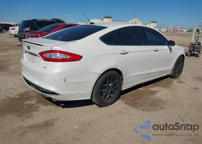 3FA6P0H77ER193638: 44209411