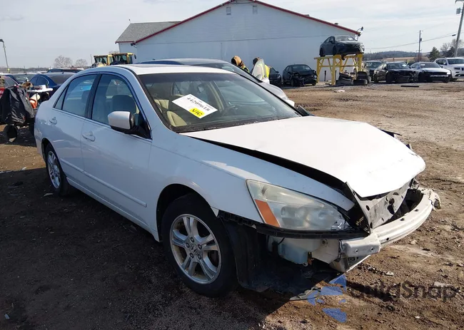 1HGCM56786A119941: 44209618