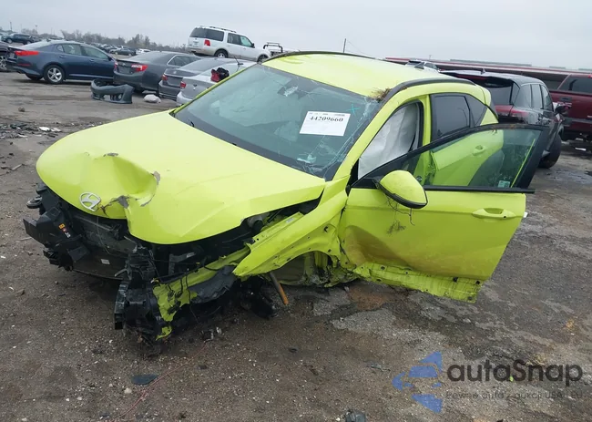 KM8HBCAB3SU191824: 44209660