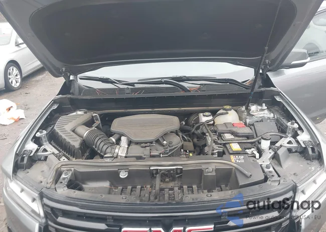 1GKKNMLS8PZ260767: 44209690