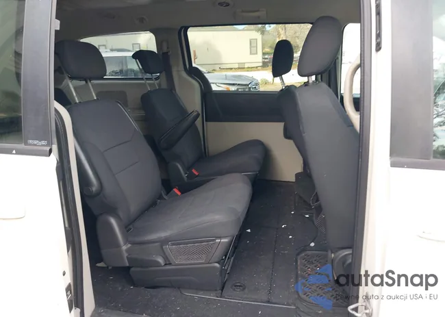 2D4RN5D17AR261273: 44209703