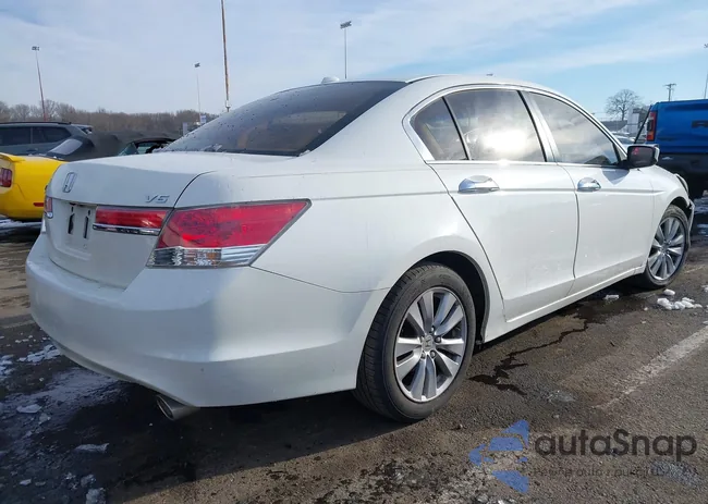 1HGCP3F80CA005769: 44209711