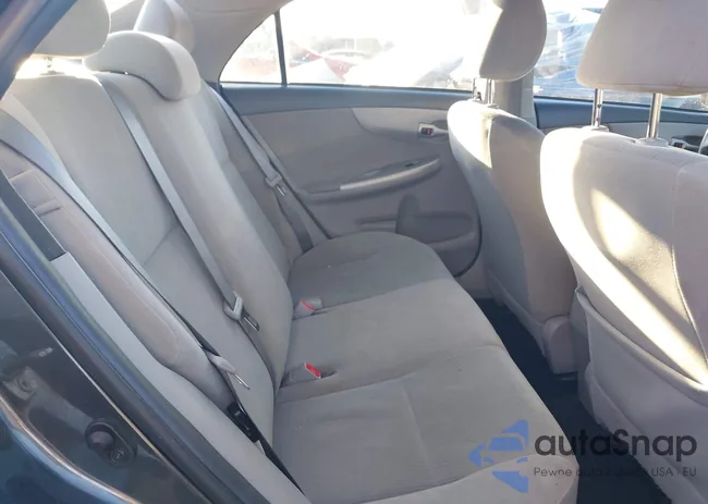 2T1BU4EE2CC825976: 44209780