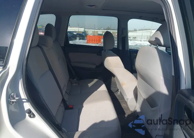 JF2SJADC1GH428835: 44209812