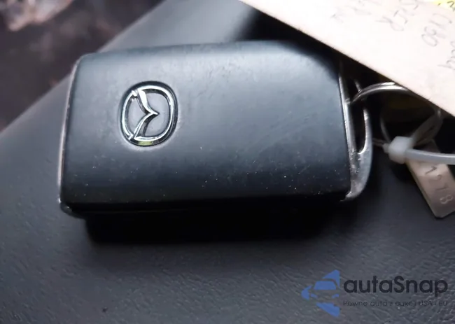 3MVDMBBL8NM400027: 44209814