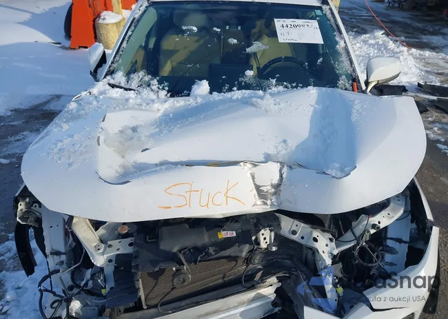 2T3A1RFV8KC040979: 44209824