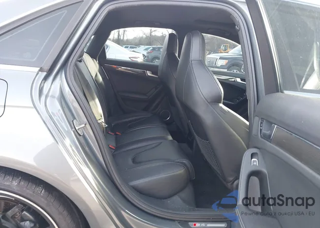 WAUBGAFLXEA073628: 44209864