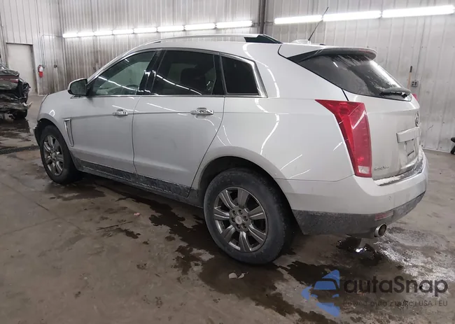 3GYFNEE36GS576975: 44209874