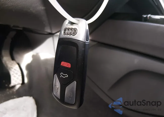 WA1LAAF70JD039230: 44209937