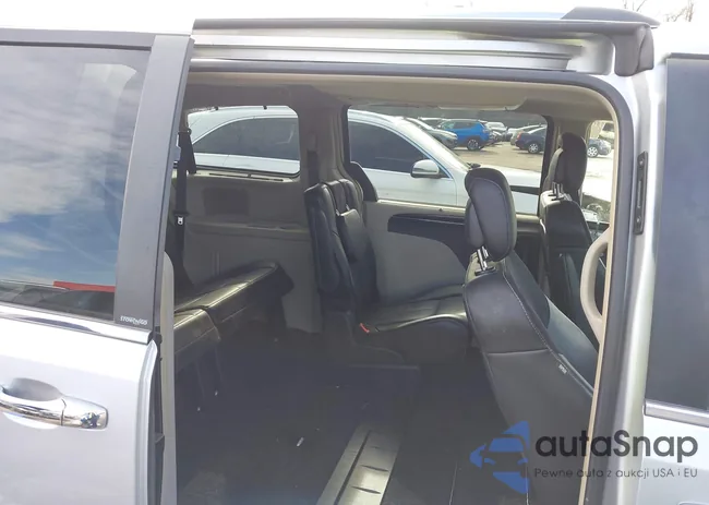 2C4RC1GG2CR107102: 44209083