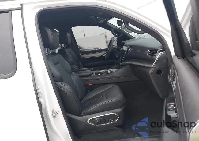 1C4SJSBP8PS560956: 44209086