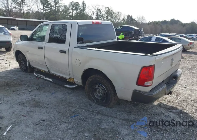 1D3HV13P99S786831: 44209114