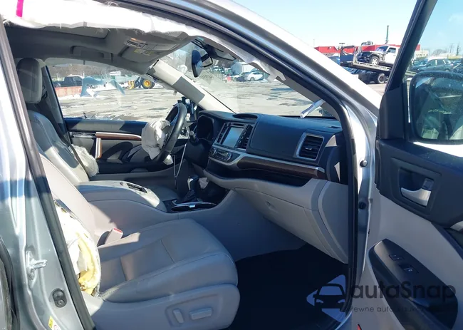 5TDDKRFH0GS329799: 44209118