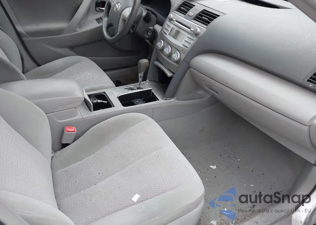 4T4BF3EK9BR206840: 44209161