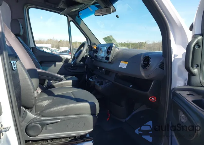 W1Y4KBHY6PT153214: 44209192