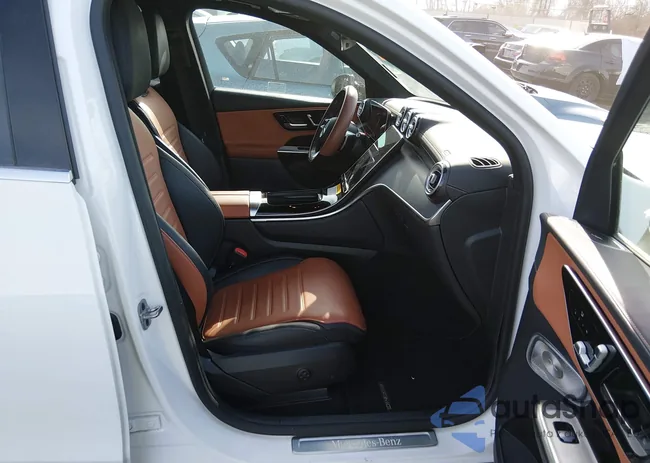 W1NKM4HB9SF280231: 44209221