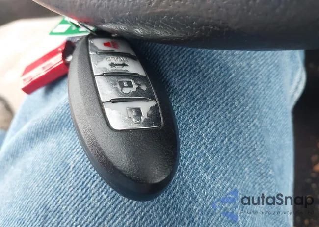 3N1AB7AP7HL665093: 44209309