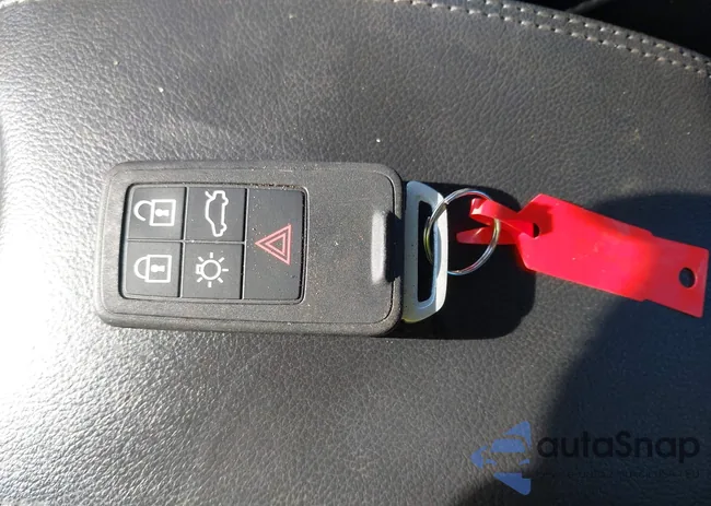 YV126MFK4F1337856: 44209315