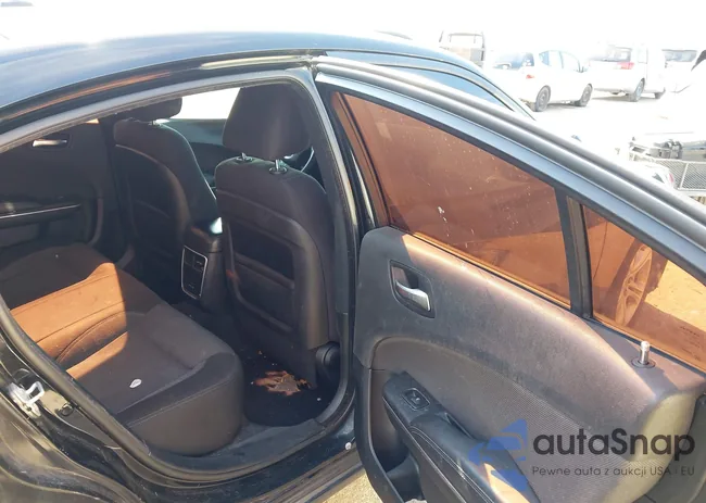 2C3CDXBG0FH752813: 44209370