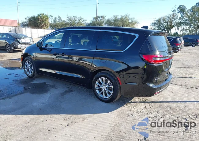 2C4RC1GG4TR193688: 44210467