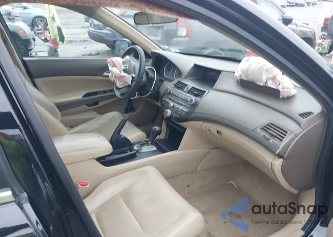 1HGCP2F45AA158829: 44210522