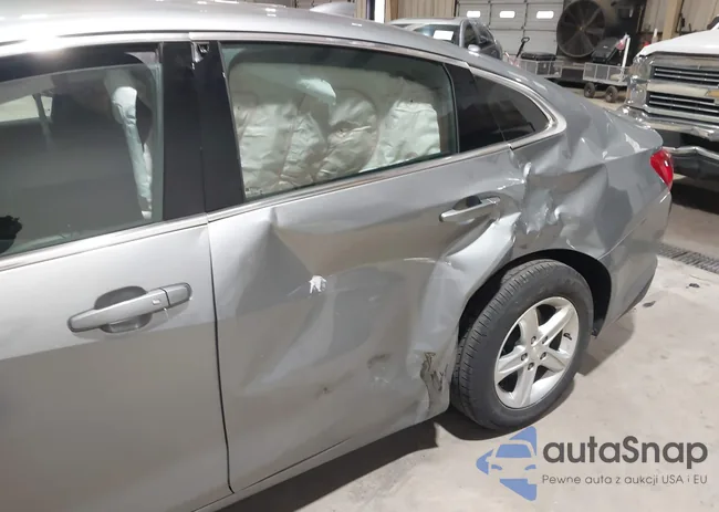 1G1ZD5ST0PF227270: 44210571