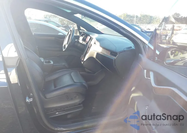 5YJXCBE20JF110593: 44210661