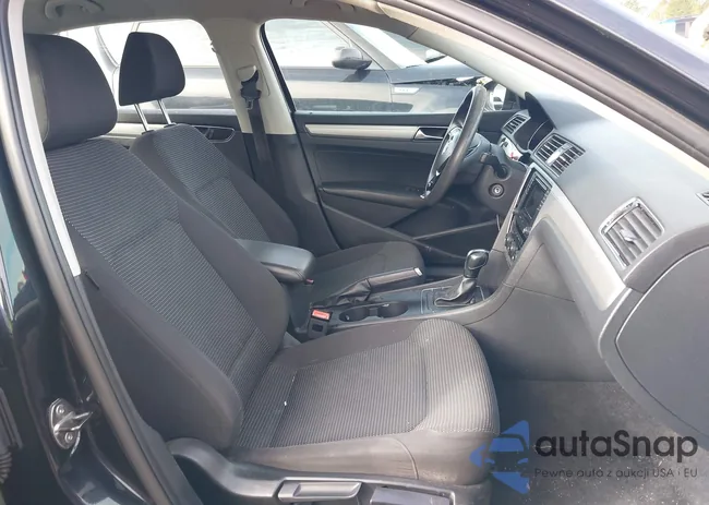 1VWAT7A35HC061090: 44210705