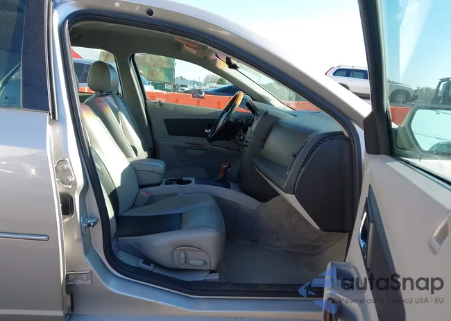 1G6DM577840190452: 44210738