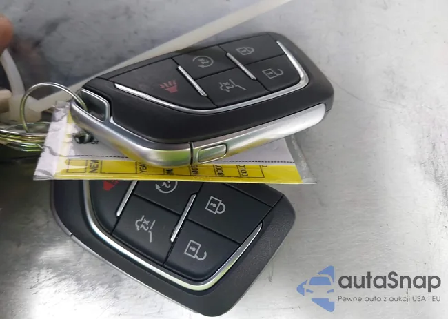 1GYC3KML9TZ704874: 44210807