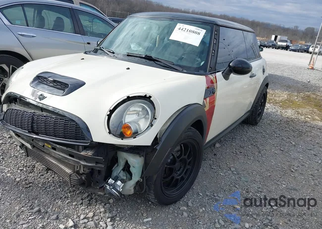 WMWMF7C53ATZ72348: 44210808