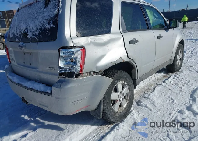 1FMCU93G19KB17453: 44210055