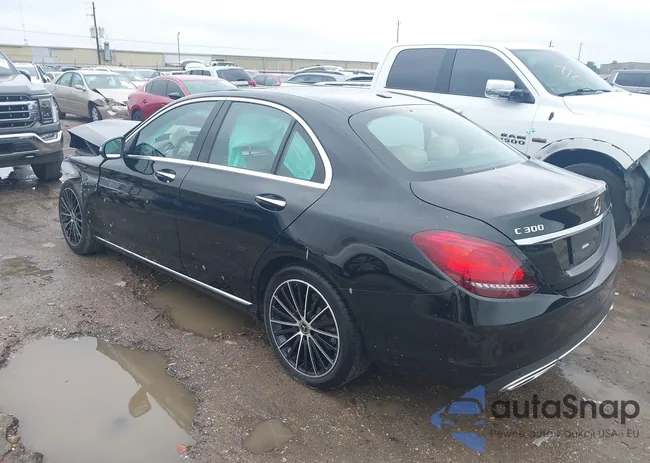 W1KWF8DB6MR653555: 44210069