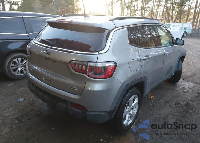 3C4NJDBB7JT483869: 44210121