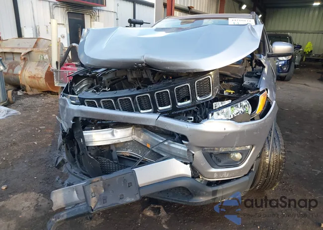 3C4NJDBB7JT483869: 44210121