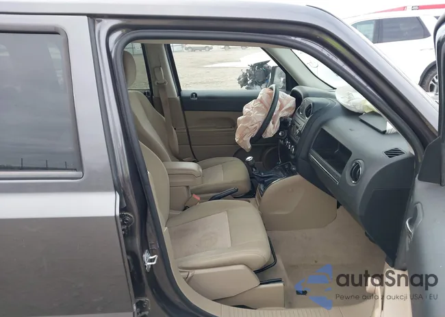 1C4NJPBAXFD328545: 44210190