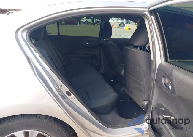 1HGCR2F34FA082660: 44210333