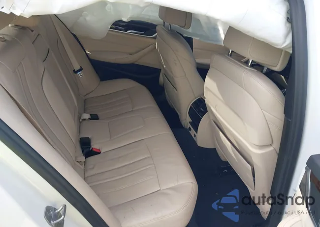 WBAJE7C57KWW18242: 44211424