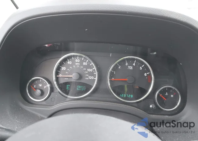 1C4NJDCB9CD664379: 44211430