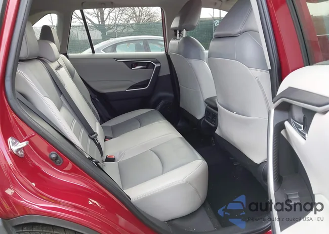 2T3A1RFV8MW147516: 44211435