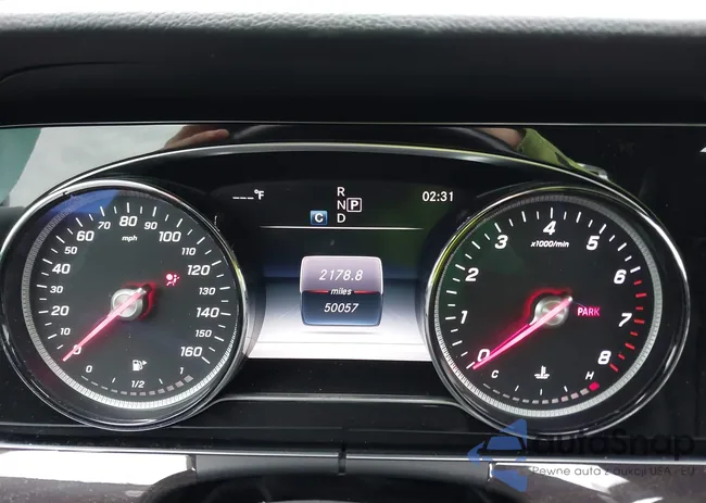 WDDZF4KB8KA664142: 44211521