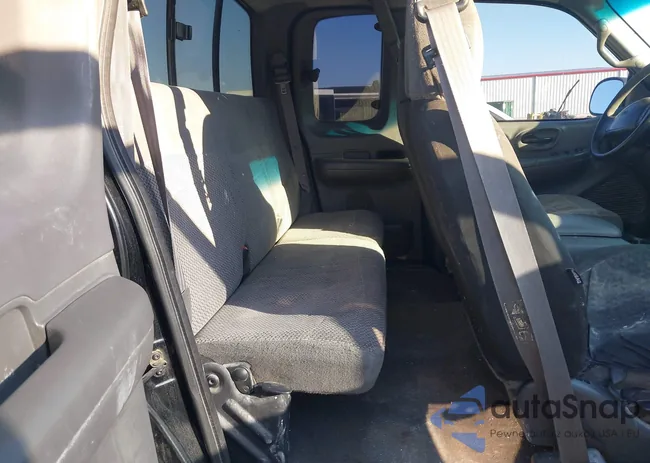 1FTRX18L5YKA15987: 44211596