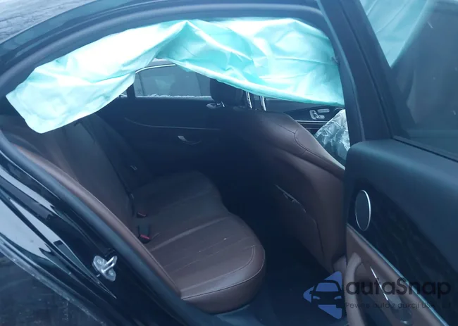 WDDZF4KB9HA080759: 44211727