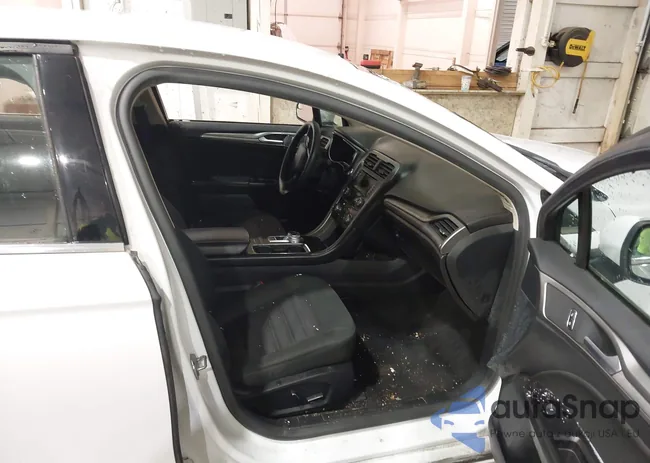 3FA6P0LU2HR386491: 44211767