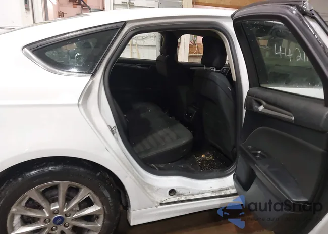 3FA6P0LU2HR386491: 44211767